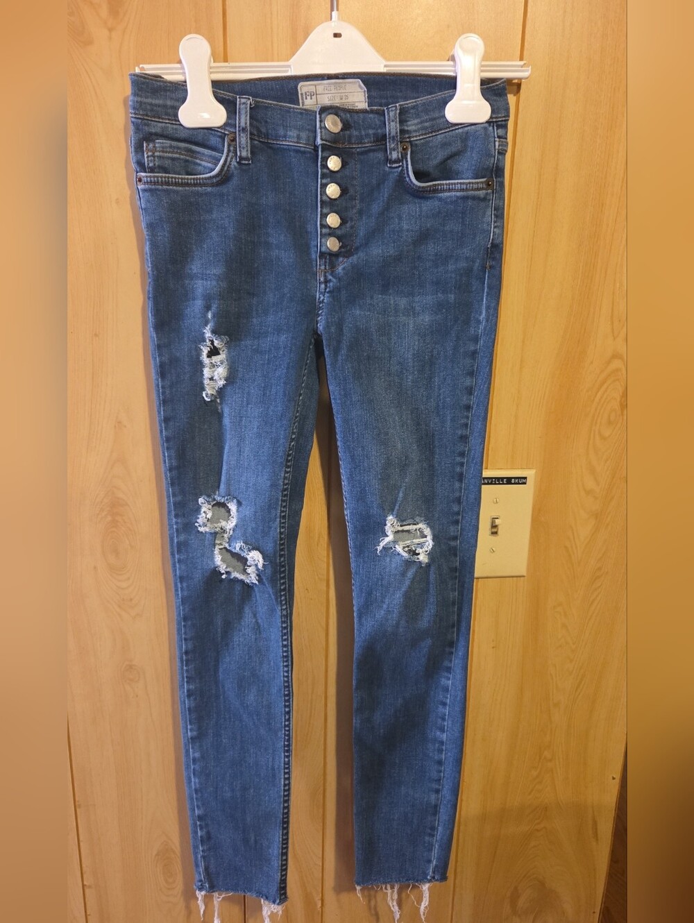 Free People Size 25 Distressed Skinny Jeans